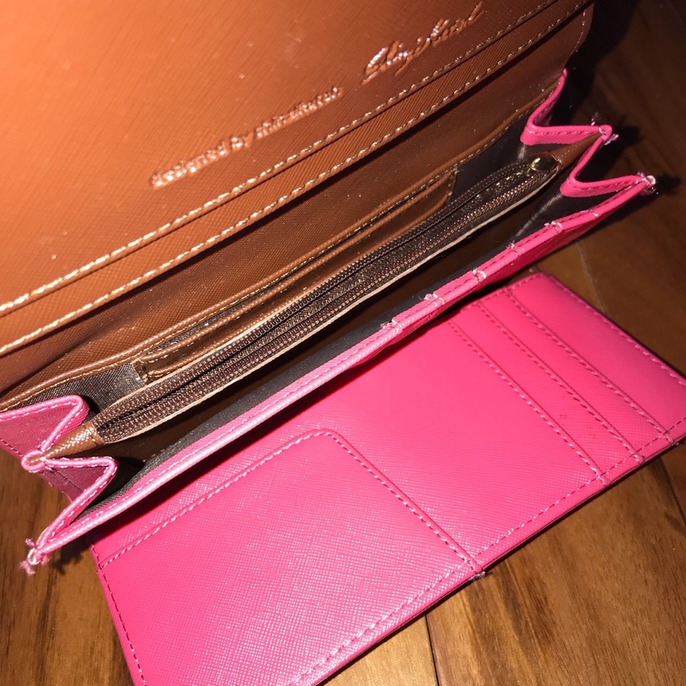 Wallet - Picture 4 of 4